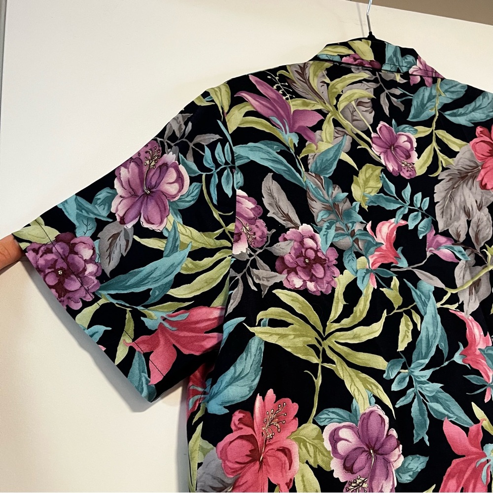 Miller’s | Vintage Hawaiian Button Up Tee - Picture 8 of 14